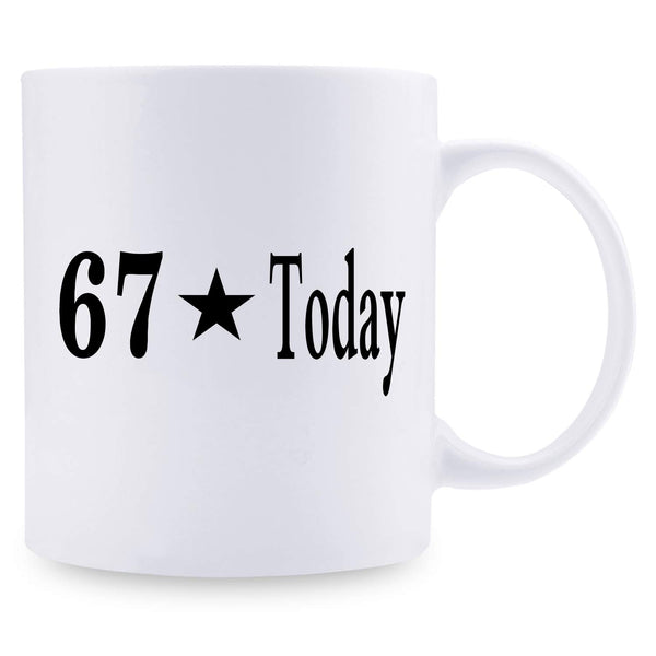 67th Birthday Gifts for Men - 1952 Birthday Gifts for Men, 67 Years Old Birthday Gifts Coffee Mug for Dad, Husband, Friend, Brother, Him, Colleague, Coworker - 11oz