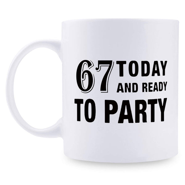 67th Birthday Gifts for Women - 1952 Birthday Gifts for Women, 67 Years Old Birthday Gifts Coffee Mug for Mom, Wife, Friend, Sister, Her, Colleague, Coworker - 11oz